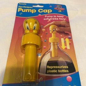Vintage 1994 Looney Tunes Tweety Fizz Drink Keeper Pump Cap Cartoon New Jokari